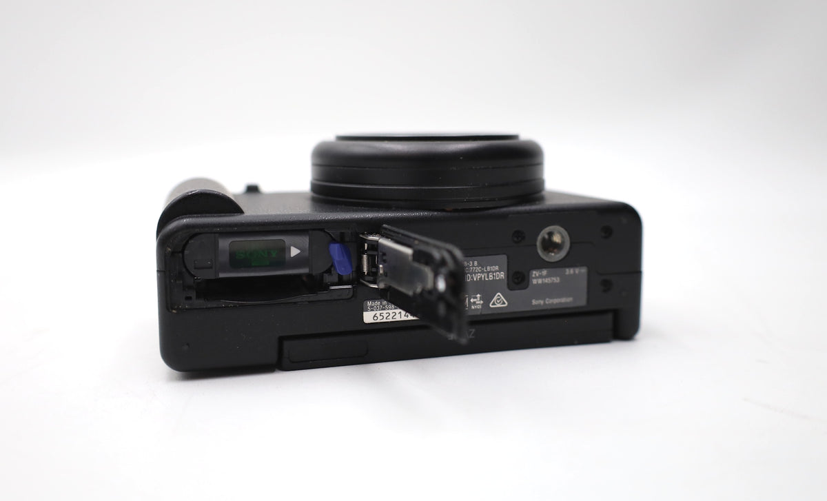 Sony ZV-1F 20.1 MP Digital Vlogging Camera w/ Battery - Black
