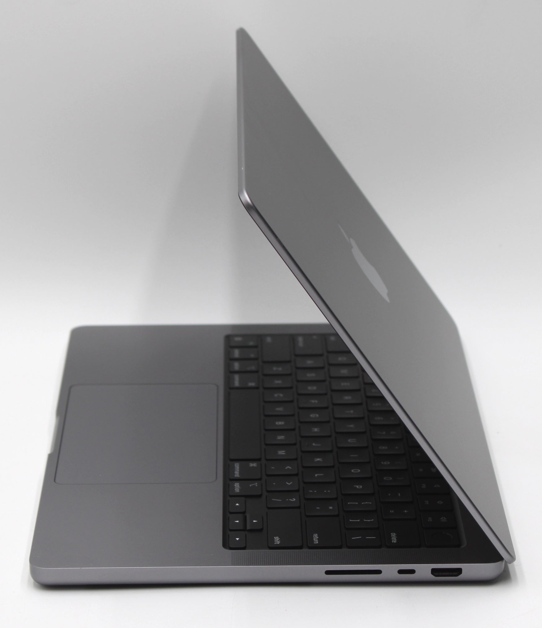 Apple MacBook Pro A2442 M1 Pro Chip 16GB RAM 512GB SSD Tahoe O.S. 2021 - Space Gray