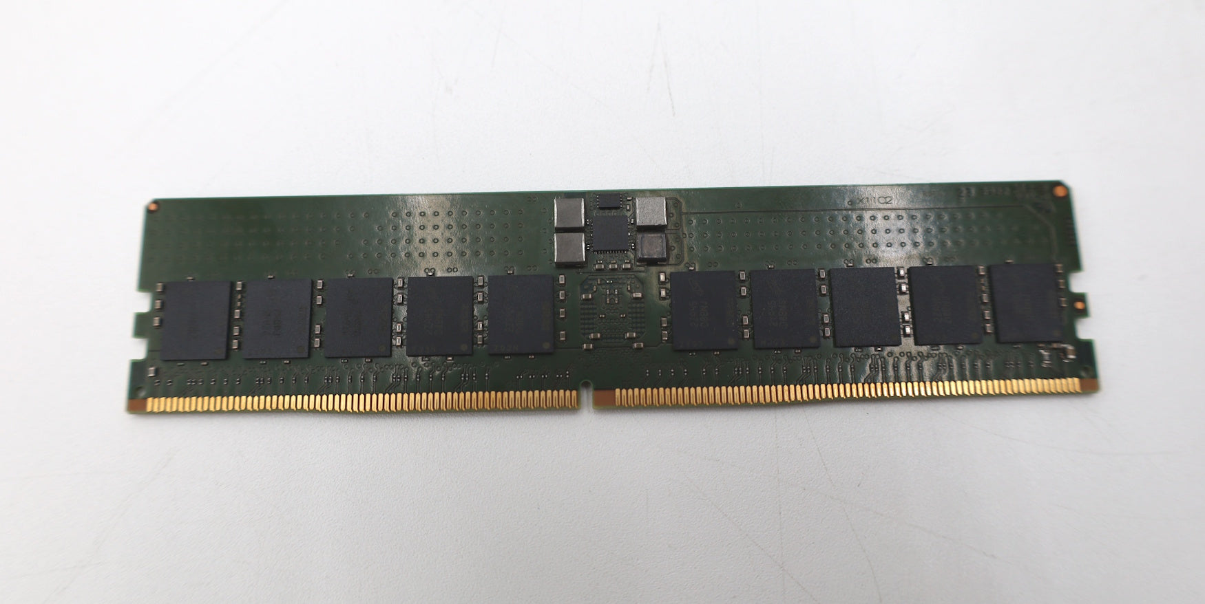 Micron 32GB Server RAM 2Rx8 PC5-4800B (MTC20F2085S1RC48BA1)