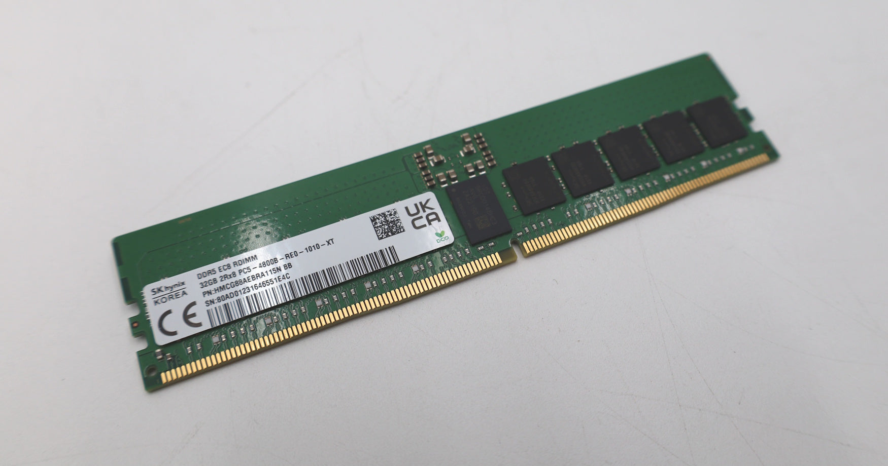 SK Hynix 32GB Server RAM 2Rx8 PC5-4800B (HMCG88AEBRA115N)